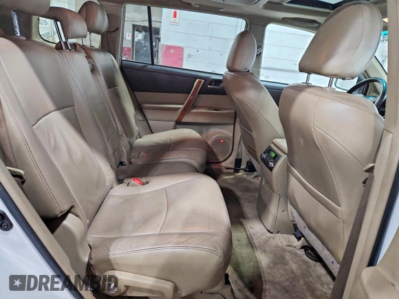 ✅ 2010 Toyota Highlander Limited • VIN: 5TDDK3EH3AS012699 • Lot: 78763255. Wystawiony na Copart z przebiegiem 248 460 mil. Bezpłatny archiwum sprzedaży aukcyjnych z USA i szczegółowy raport historii pojazdu na DreamBid. Zdjęcie 11.