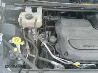 ✅ 2020 Chrysler Voyager LX • VIN: 2C4RC1CG8LR210028 • Лот: 61841675. Опубликован ранее на Copart с пробегом 58 079 миль. Бесплатный доступ к архиву аукционных продаж из США и подробный отчёт об истории автомобиля на DreamBid. Изображение 16.