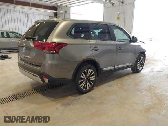 ✅ 2020 Mitsubishi Outlander ES • VIN: JA4AZ3A39LZ026479 • Lot: 45029349. Wystawiony na IAAI z przebiegiem 107 095 mil. Bezpłatny archiwum sprzedaży aukcyjnych z USA i szczegółowy raport historii pojazdu na DreamBid. Zdjęcie 4.