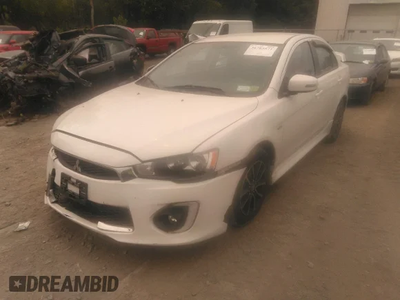 ✅ 2017 Mitsubishi Lancer ES • VIN: JA32U2FU6HU015091 • Lot: 41258512. Wystawiony na IAAI z przebiegiem 72 003 mil. Bezpłatny archiwum sprzedaży aukcyjnych z USA i szczegółowy raport historii pojazdu na DreamBid. Zdjęcie 2.