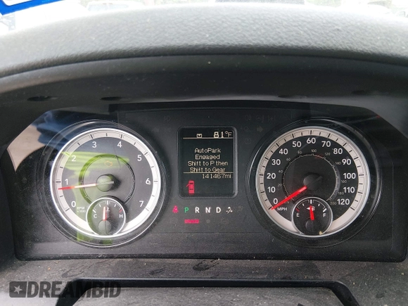 ✅ 2018 Ram 1500 Tradesman • VIN: 1C6RR6FG8JS166218 • Lot: 45025973. Wystawiony na IAAI z przebiegiem 141 467 mil. Bezpłatny archiwum sprzedaży aukcyjnych z USA i szczegółowy raport historii pojazdu na DreamBid. Zdjęcie 7.