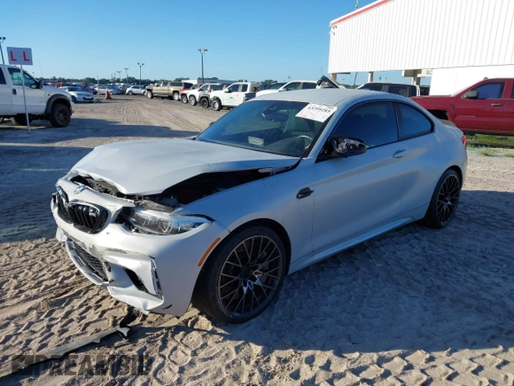 ✅ 2020 BMW M2 Competition • VIN: WBS2U7C01L7E29334 • Лот: 43299285. Опубліковано раніше на IAAI з пробігом 58 986 миль. Безкоштовний доступ до архіву аукціонних продажів зі США та докладний звіт про історію автомобіля на DreamBid. Зображення 2.