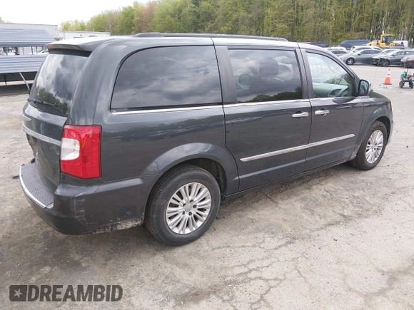 ✅ 2012 Chrysler Town & Country Touring L • VIN: 2C4RC1CG5CR338551 • Lot: 44925051. Wystawiony na IAAI z przebiegiem 97 633 mil. Bezpłatny archiwum sprzedaży aukcyjnych z USA i szczegółowy raport historii pojazdu na DreamBid. Zdjęcie 4.