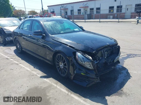 ✅ 2018 Mercedes-Benz E 43 AMG • VIN: WDDZF6EB8JA399082 • Lot: 42032744. Wystawiony na IAAI z przebiegiem 77 950 mil. Bezpłatny archiwum sprzedaży aukcyjnych z USA i szczegółowy raport historii pojazdu na DreamBid. Zdjęcie 1.