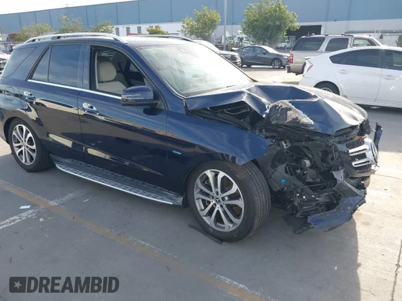 ✅ 2018 Mercedes-Benz GLE 550e • VIN: 4JGDA6DBXJB063007 • Lot: 43662049. Wystawiony na IAAI z przebiegiem Nie podano. Bezpłatny archiwum sprzedaży aukcyjnych z USA i szczegółowy raport historii pojazdu na DreamBid. Zdjęcie 1.