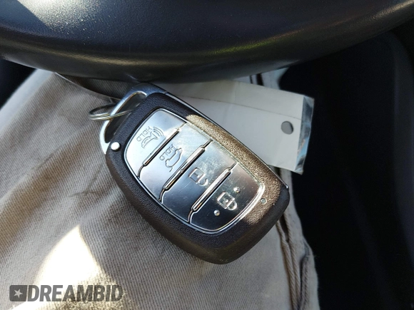 ✅ 2020 Hyundai Ioniq SEL • VIN: KMHC85LC0LU242580 • Lot: 44138441. Wystawiony na IAAI z przebiegiem 81 600 mil. Bezpłatny archiwum sprzedaży aukcyjnych z USA i szczegółowy raport historii pojazdu na DreamBid. Zdjęcie 11.