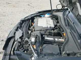 ✅ 2013 Volkswagen Jetta TDI w/Sunroof & Nav • VIN: 3VWPL7AJ8DM692353 • Lot: 43649587. Wystawiony na IAAI z przebiegiem 121 184 mil. Bezpłatny archiwum sprzedaży aukcyjnych z USA i szczegółowy raport historii pojazdu na DreamBid. Zdjęcie 20.