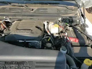 ✅ 2022 Ram 2500 Tradesman • VIN: 3C6UR5CJ9NG157092 • Lot: 80557025. Wystawiony na Copart z przebiegiem 41 264 mil. Bezpłatny archiwum sprzedaży aukcyjnych z USA i szczegółowy raport historii pojazdu na DreamBid. Zdjęcie 13.