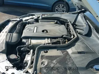 ✅ 2018 Mercedes-Benz C 300 • VIN: 55SWF4JB8JU259952 • Lot: 43535990. Wystawiony na IAAI z przebiegiem 135 066 mil. Bezpłatny archiwum sprzedaży aukcyjnych z USA i szczegółowy raport historii pojazdu na DreamBid. Zdjęcie 19.