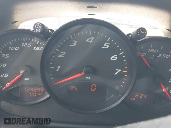 ✅ 1999 Porsche Boxster • VIN: WP0CA298XXU627841 • Лот: 42279335. Опубліковано раніше на IAAI з пробігом 124 949 миль. Безкоштовний доступ до архіву аукціонних продажів зі США та докладний звіт про історію автомобіля на DreamBid. Зображення 7.