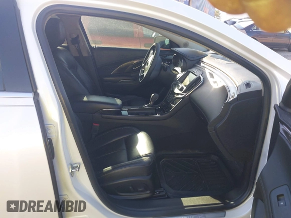 ✅ 2016 Buick LaCrosse Premium II • VIN: 1G4GF5G34GF187224 • Лот: 43626532. Опубликован ранее на IAAI с пробегом 211 422 миль. Бесплатный доступ к архиву аукционных продаж из США и подробный отчёт об истории автомобиля на DreamBid. Изображение 5.