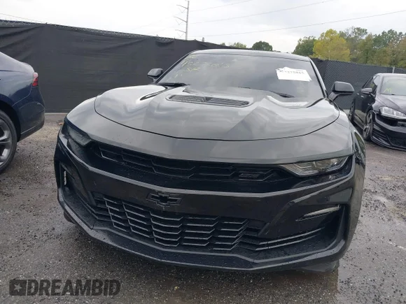 ✅ 2019 Chevrolet Camaro 2SS • VIN: 1G1FH1R76K0159528 • Lot: 43275815. Wystawiony na IAAI z przebiegiem 75 726 mil. Bezpłatny archiwum sprzedaży aukcyjnych z USA i szczegółowy raport historii pojazdu na DreamBid. Zdjęcie 6.