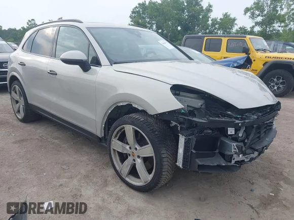 ✅ 2022 Porsche Cayenne • VIN: WP1AA2AY9NDA05195 • Лот: 42664670. Опубліковано раніше на IAAI з пробігом 25 888 миль. Безкоштовний доступ до архіву аукціонних продажів зі США та докладний звіт про історію автомобіля на DreamBid. Зображення 1.