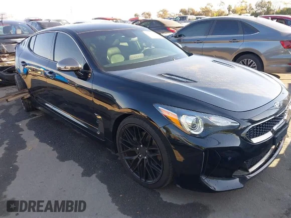 ✅ 2021 Kia Stinger GT-Line • VIN: KNAE15LA7M6089974 • Lot: 41488366. Wystawiony na IAAI z przebiegiem 70 305 mil. Bezpłatny archiwum sprzedaży aukcyjnych z USA i szczegółowy raport historii pojazdu na DreamBid. Zdjęcie 1.