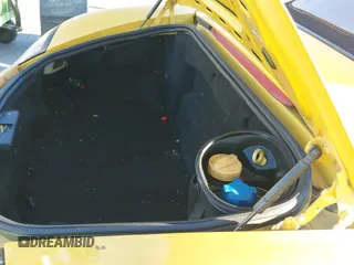 ✅ 2001 Porsche Boxster • VIN: WP0CA29861U624541 • Lot: 43911862. Listed on IAAI with 91,851 mi. Free auction sales archive from the USA and detailed vehicle history report at DreamBid. Image 12.