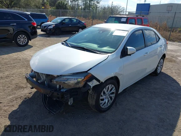 ✅ 2019 Toyota Corolla LE • VIN: 5YFBURHEXKP926805 • Lot: 44436303. Wystawiony na IAAI z przebiegiem 99 471 mil. Bezpłatny archiwum sprzedaży aukcyjnych z USA i szczegółowy raport historii pojazdu na DreamBid. Zdjęcie 2.