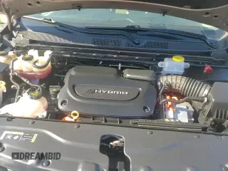 ✅ 2018 Chrysler Pacifica Hybrid Touring L • VIN: 2C4RC1L74JR164419 • Лот: 85110825. Опубликован ранее на Copart с пробегом 104 946 миль. Бесплатный доступ к архиву аукционных продаж из США и подробный отчёт об истории автомобиля на DreamBid. Изображение 14.