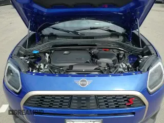 ✅ 2025 MINI Countryman S • VIN: WMZ23GA02S7P50162 • Lot: 80157835. Wystawiony na Copart z przebiegiem 8 085 mil. Bezpłatny archiwum sprzedaży aukcyjnych z USA i szczegółowy raport historii pojazdu na DreamBid. Zdjęcie 13.