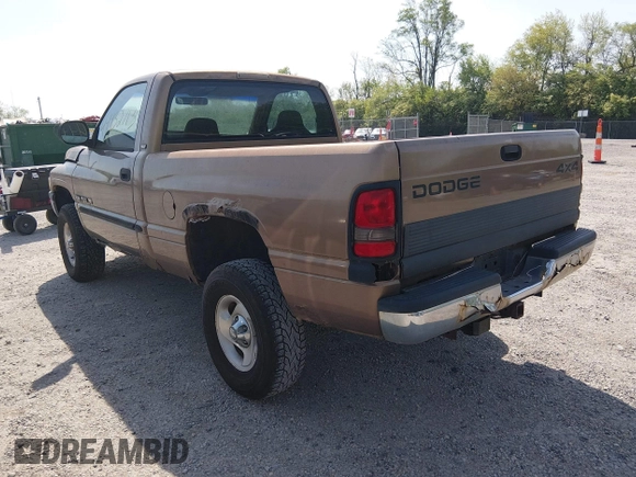 ✅ 2000 Dodge 1500 • VIN: 1B7HF16Z9YS605888 • Lot: 44932713. Wystawiony na IAAI z przebiegiem 139 372 mil. Bezpłatny archiwum sprzedaży aukcyjnych z USA i szczegółowy raport historii pojazdu na DreamBid. Zdjęcie 3.