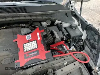 ✅ 2019 Kia Sorento EX Sport • VIN: 5XYPHDA58KG610038 • Lot: 59495805. Wystawiony na Copart z przebiegiem 101 189 mil. Bezpłatny archiwum sprzedaży aukcyjnych z USA i szczegółowy raport historii pojazdu na DreamBid. Zdjęcie 15.