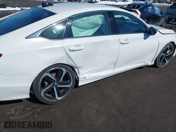 ✅ 2022 Honda Accord Sport SE • VIN: 1HGCV1F48NA092685 • Lot: 44463985. Wystawiony na IAAI z przebiegiem 33 781 mil. Bezpłatny archiwum sprzedaży aukcyjnych z USA i szczegółowy raport historii pojazdu na DreamBid. Zdjęcie 6.