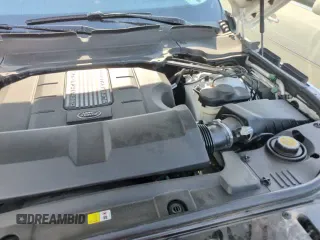 ✅ 2019 Land Rover Range Rover Autobiography • VIN: SALGV2RE8KA530815 • Lot: 64407275. Listed on Copart with 65,285 mi. Free auction sales archive from the USA and detailed vehicle history report at DreamBid. Image 13.