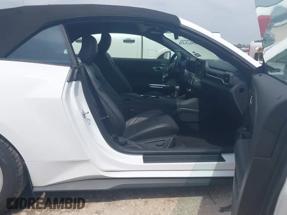 ✅ 2026 Ford Mustang EcoBoost Premium • VIN: 1FAGP8UH6T5117619 • Lot: 45435393. Wystawiony na IAAI z przebiegiem 3 438 mil. Bezpłatny archiwum sprzedaży aukcyjnych z USA i szczegółowy raport historii pojazdu na DreamBid. Zdjęcie 5.