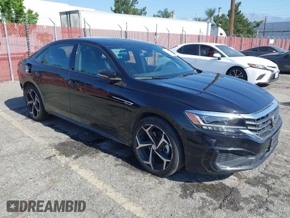 ✅ 2022 Volkswagen Passat R-Line • VIN: 1VWMA7A38NC003926 • Lot: 42371715. Wystawiony na IAAI z przebiegiem 54 993 mil. Bezpłatny archiwum sprzedaży aukcyjnych z USA i szczegółowy raport historii pojazdu na DreamBid. Zdjęcie 1.