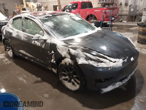 ✅ 2018 Tesla Model 3 Long Range Battery • VIN: 5YJ3E1EBXJF054374 • Lot: 44234763. Wystawiony na IAAI z przebiegiem 182 732 mil. Bezpłatny archiwum sprzedaży aukcyjnych z USA i szczegółowy raport historii pojazdu na DreamBid. Zdjęcie 1.