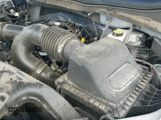 ✅ 2025 Ford F-150 XLT • VIN: 1FTEW3LP0SKE12912 • Lot: 43516650. Listed on IAAI with 45,811 mi. Free auction sales archive from the USA and detailed vehicle history report at DreamBid. Image 19.