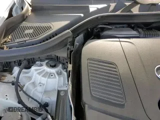 ✅ 2024 Mercedes-Benz GLC 300 • VIN: W1NKM4GB6RF140567 • Lot: 70569235. Listed on Copart with 15,350 mi. Free auction sales archive from the USA and detailed vehicle history report at DreamBid. Image 16.