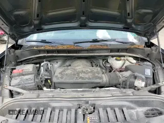 ✅ 2020 Chevrolet Silverado 1500 Custom • VIN: 1GCRYBEF1LZ263638 • Lot: 63218565. Wystawiony na Copart z przebiegiem 106 738 mil. Bezpłatny archiwum sprzedaży aukcyjnych z USA i szczegółowy raport historii pojazdu na DreamBid. Zdjęcie 13.