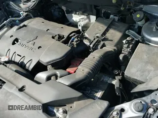 ✅ 2018 Mitsubishi Outlander SE • VIN: JA4AP3AW0JU002887 • Lot: 43599371. Listed on IAAI with 140,635 mi. Free auction sales archive from the USA and detailed vehicle history report at DreamBid. Image 20.