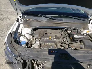 ✅ 2021 Hyundai Venue SE • VIN: KMHRB8A39MU073709 • Lot: 82390575. Wystawiony na Copart z przebiegiem 76 779 mil. Bezpłatny archiwum sprzedaży aukcyjnych z USA i szczegółowy raport historii pojazdu na DreamBid. Zdjęcie 15.