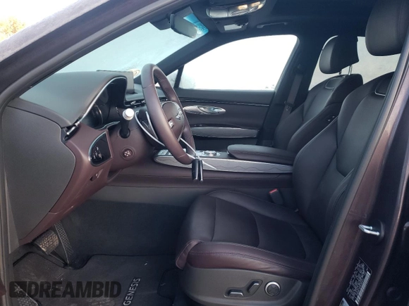 ✅ 2022 Genesis GV70 2.5T • VIN: KMUMADTB3NU066591 • Lot: 67859532. Wystawiony na Copart z przebiegiem 10 859 mil. Bezpłatny archiwum sprzedaży aukcyjnych z USA i szczegółowy raport historii pojazdu na DreamBid. Zdjęcie 7.