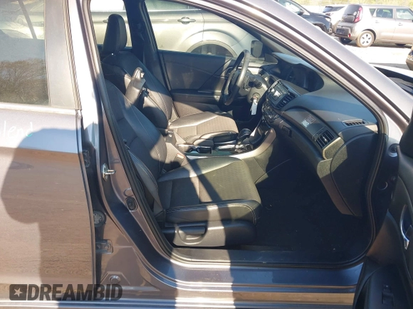 ✅ 2016 Honda Accord Sport • VIN: 1HGCR2F50GA142940 • Lot: 44819045. Wystawiony na IAAI z przebiegiem 174 529 mil. Bezpłatny archiwum sprzedaży aukcyjnych z USA i szczegółowy raport historii pojazdu na DreamBid. Zdjęcie 5.