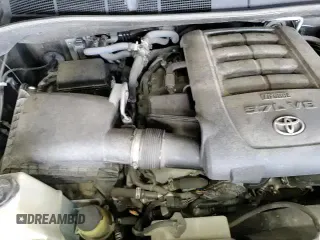 ✅ 2019 Toyota Sequoia SR5 • VIN: 5TDZY5G19KS072519 • Lot: 65830885. Wystawiony na Copart z przebiegiem 100 347 mil. Bezpłatny archiwum sprzedaży aukcyjnych z USA i szczegółowy raport historii pojazdu na DreamBid. Zdjęcie 15.