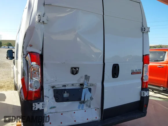 ✅ 2021 Ram ProMaster Cargo • VIN: 3C6LRVCG8ME544209 • Lot: 43914285. Wystawiony na IAAI z przebiegiem 79 139 mil. Bezpłatny archiwum sprzedaży aukcyjnych z USA i szczegółowy raport historii pojazdu na DreamBid. Zdjęcie 6.