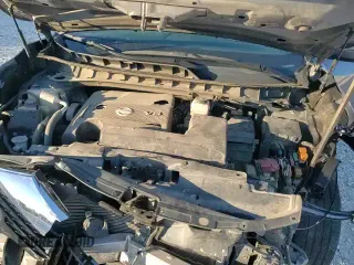 ✅ 2018 Nissan Murano SV • VIN: 5N1AZ2MG3JN192818 • Lot: 91349765. Wystawiony na Copart z przebiegiem 78 715 mil. Bezpłatny archiwum sprzedaży aukcyjnych z USA i szczegółowy raport historii pojazdu na DreamBid. Zdjęcie 16.