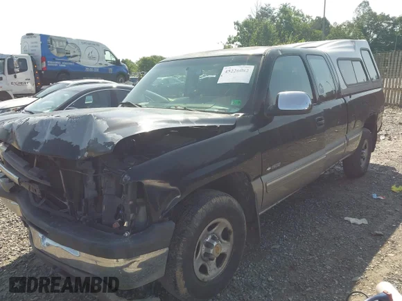 ✅ 2000 Chevrolet Silverado 1500 LS • VIN: 1GCEK19V5YZ270983 • Lot: 45226082. Wystawiony na IAAI z przebiegiem 364 369 mil. Bezpłatny archiwum sprzedaży aukcyjnych z USA i szczegółowy raport historii pojazdu na DreamBid. Zdjęcie 2.