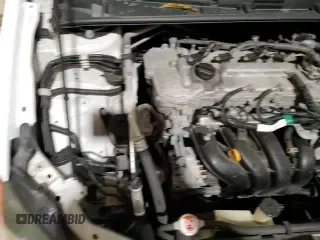 ✅ 2018 Toyota Corolla SE • VIN: 5YFBURHE6JP789957 • Лот: 90891195. Опубликован ранее на Copart с пробегом 47 549 миль. Бесплатный доступ к архиву аукционных продаж из США и подробный отчёт об истории автомобиля на DreamBid. Изображение 14.