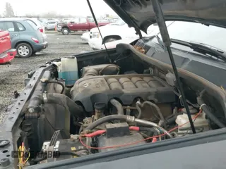 ✅ 2012 Toyota Tundra • VIN: 5TFUY5F13CX212586 • Лот: 41301700. Опубликован ранее на IAAI с пробегом 167 412 миль. Бесплатный доступ к архиву аукционных продаж из США и подробный отчёт об истории автомобиля на DreamBid. Изображение 19.