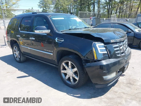 ✅ 2008 Cadillac Escalade • VIN: 1GYFK63898R154894 • Лот: 45051750. Опубліковано раніше на IAAI з пробігом 206 978 миль. Безкоштовний доступ до архіву аукціонних продажів зі США та докладний звіт про історію автомобіля на DreamBid. Зображення 1.