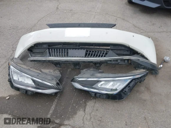 ✅ 2022 Kia EV6 Wind • VIN: KNDC3DLC1N5031446 • Lot: 40905905. Wystawiony na IAAI z przebiegiem 47 577 mil. Bezpłatny archiwum sprzedaży aukcyjnych z USA i szczegółowy raport historii pojazdu na DreamBid. Zdjęcie 12.