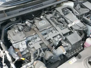 ✅ 2021 Toyota Corolla Hybrid LE • VIN: JTDEAMDE4MJ007503 • Lot: 43052549. Wystawiony na IAAI z przebiegiem 31 868 mil. Bezpłatny archiwum sprzedaży aukcyjnych z USA i szczegółowy raport historii pojazdu na DreamBid. Zdjęcie 19.