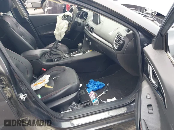 ✅ 2015 Mazda 3 S Grand Touring • VIN: JM1BM1M38F1244618 • Лот: 45055080. Опубліковано раніше на IAAI з пробігом 122 515 миль. Безкоштовний доступ до архіву аукціонних продажів зі США та докладний звіт про історію автомобіля на DreamBid. Зображення 5.