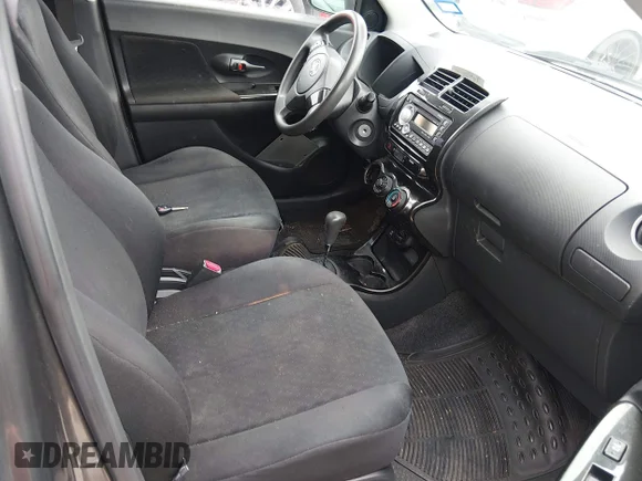 ✅ 2010 Scion xD • VIN: JTKKU4B47A1002093 • Lot: 45189729. Wystawiony na IAAI z przebiegiem 229 739 mil. Bezpłatny archiwum sprzedaży aukcyjnych z USA i szczegółowy raport historii pojazdu na DreamBid. Zdjęcie 5.