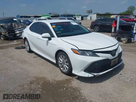 ✅ 2020 Toyota Camry LE • VIN: 4T1C11AK7LU348158 • Лот: 44874085. Опубликован ранее на IAAI с пробегом 208 466 миль. Бесплатный доступ к архиву аукционных продаж из США и подробный отчёт об истории автомобиля на DreamBid. Изображение 1.