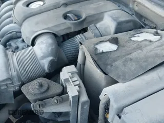 ✅ 2013 Volkswagen Passat SE • VIN: 1VWBP7A3XDC005035 • Lot: 43433939. Wystawiony na IAAI z przebiegiem 180 154 mil. Bezpłatny archiwum sprzedaży aukcyjnych z USA i szczegółowy raport historii pojazdu na DreamBid. Zdjęcie 12.