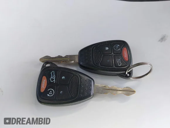✅ 2007 Jeep Commander Sport • VIN: 1J8HG48K27C546523 • Лот: 43230152. Опубліковано раніше на IAAI з пробігом 77 494 миль. Безкоштовний доступ до архіву аукціонних продажів зі США та докладний звіт про історію автомобіля на DreamBid. Зображення 11.